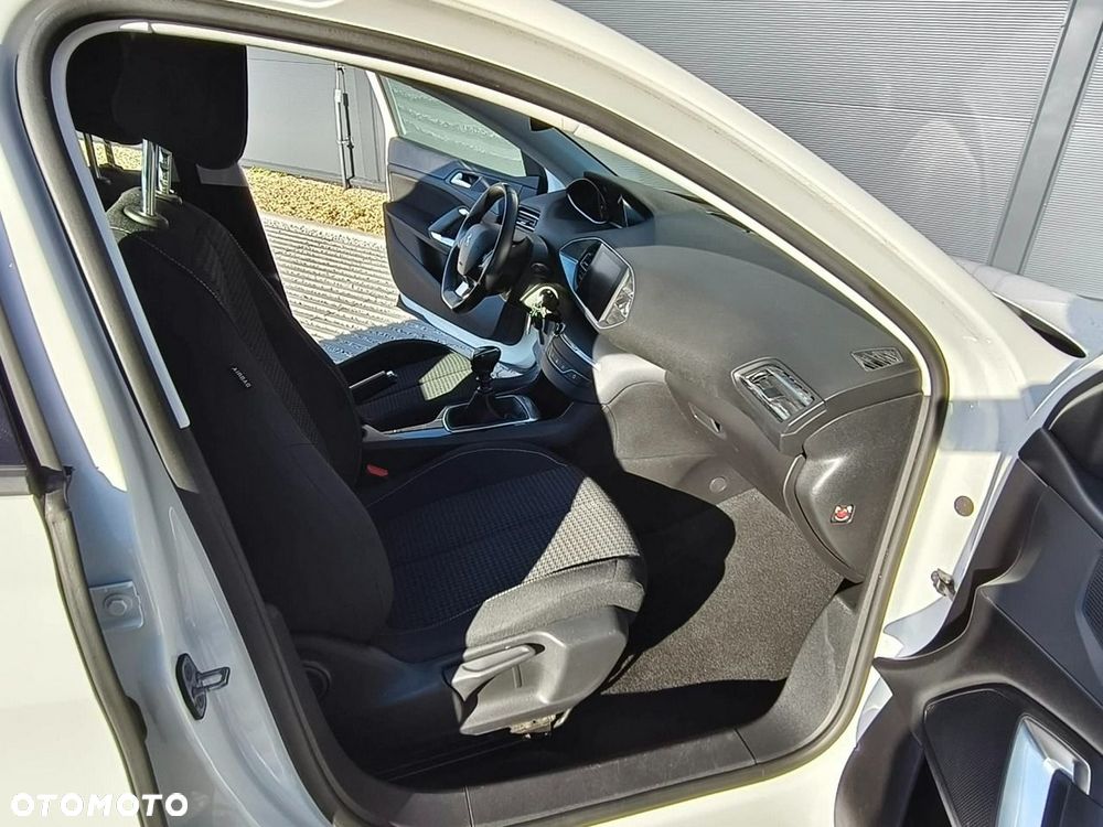 Peugeot 308 - 13