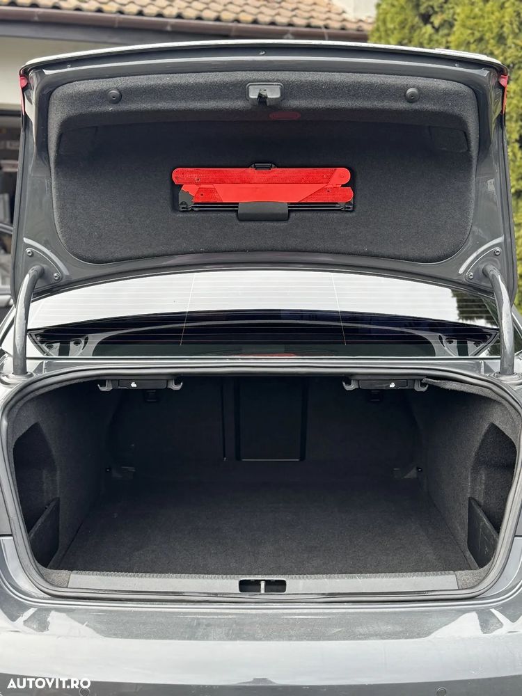 Volkswagen Passat 2.0 TDI BlueMotion Tehnology Comfortline - 8