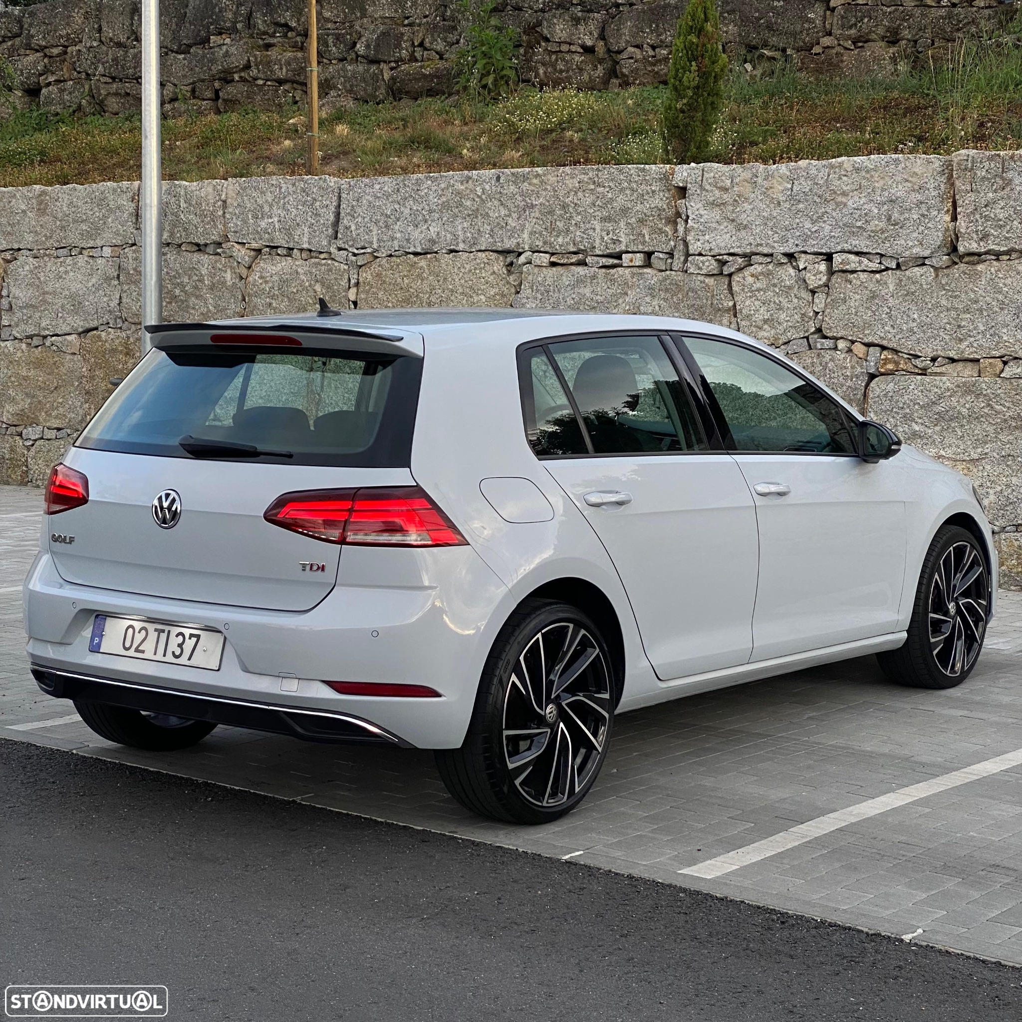 VW Golf 1.6 TDI Highline - 3