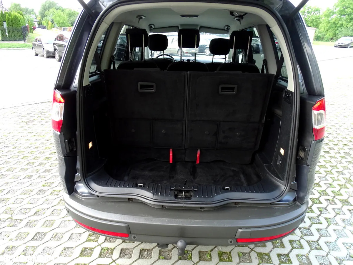 Ford Galaxy 2.0 TDCi Ambiente - 16