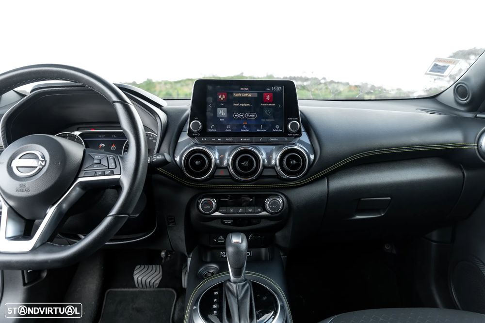 Nissan Juke 1.0 DIG-T DCT Kiiro - 32