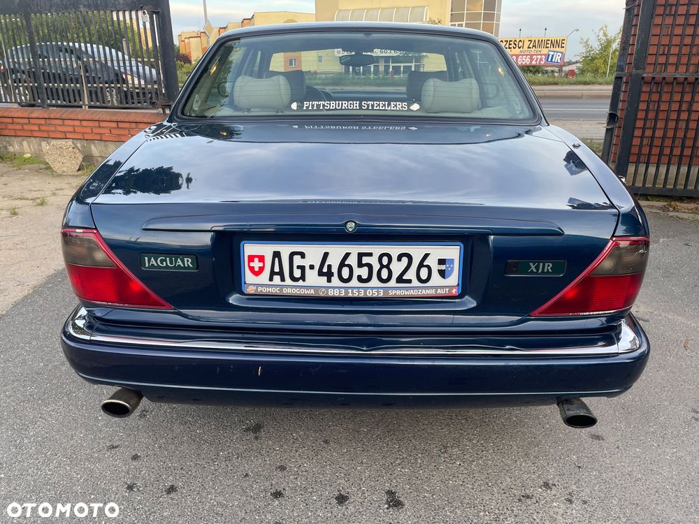 Jaguar XJR - 6