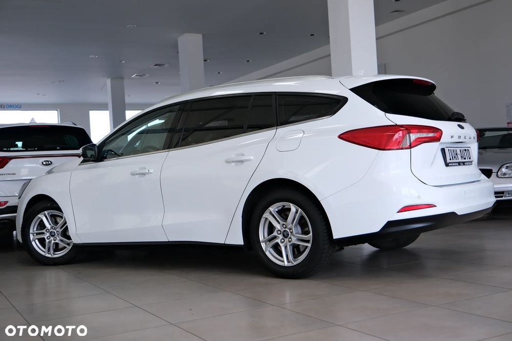 Ford Focus 1.5 EcoBlue Start-Stopp-System TITANIUM STYLE - 17