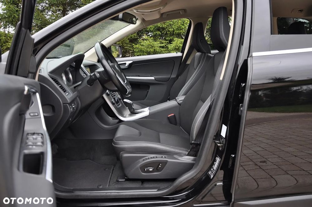 Volvo XC 60 - 21