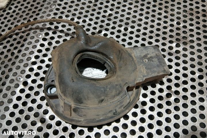 Usita rezervor 1K0010497C 5N0809857A 1K0010497C 5N0809857A Volkswagen - 2