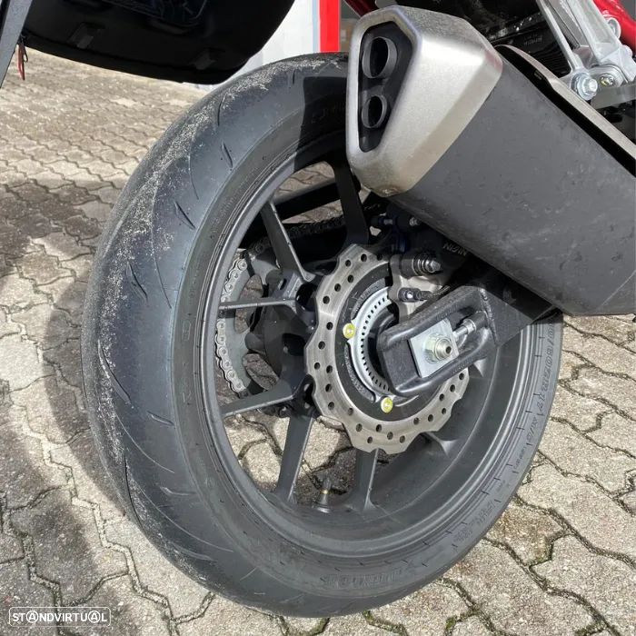 Honda Hornet COM MAPIT E GARANTIA ATÉ 08/2031 - 6