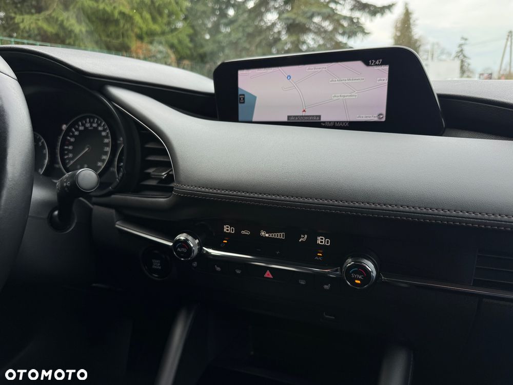 Mazda 3 2.0 mHEV Hikari - 32