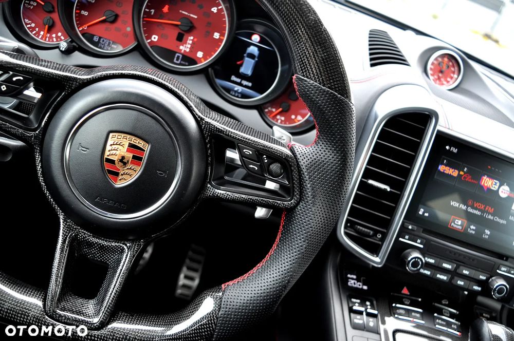 Porsche Cayenne - 29