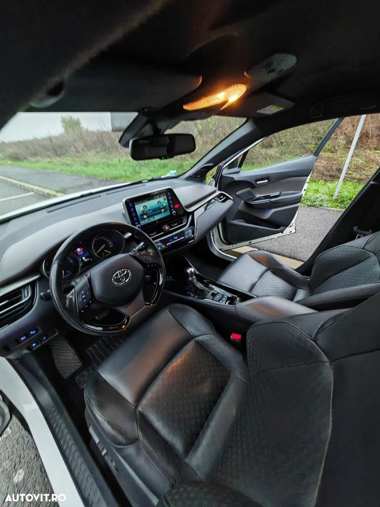Toyota C-HR 2.0 HSD 184 CP 4x2 CVT C-lassy bi-tone - 17