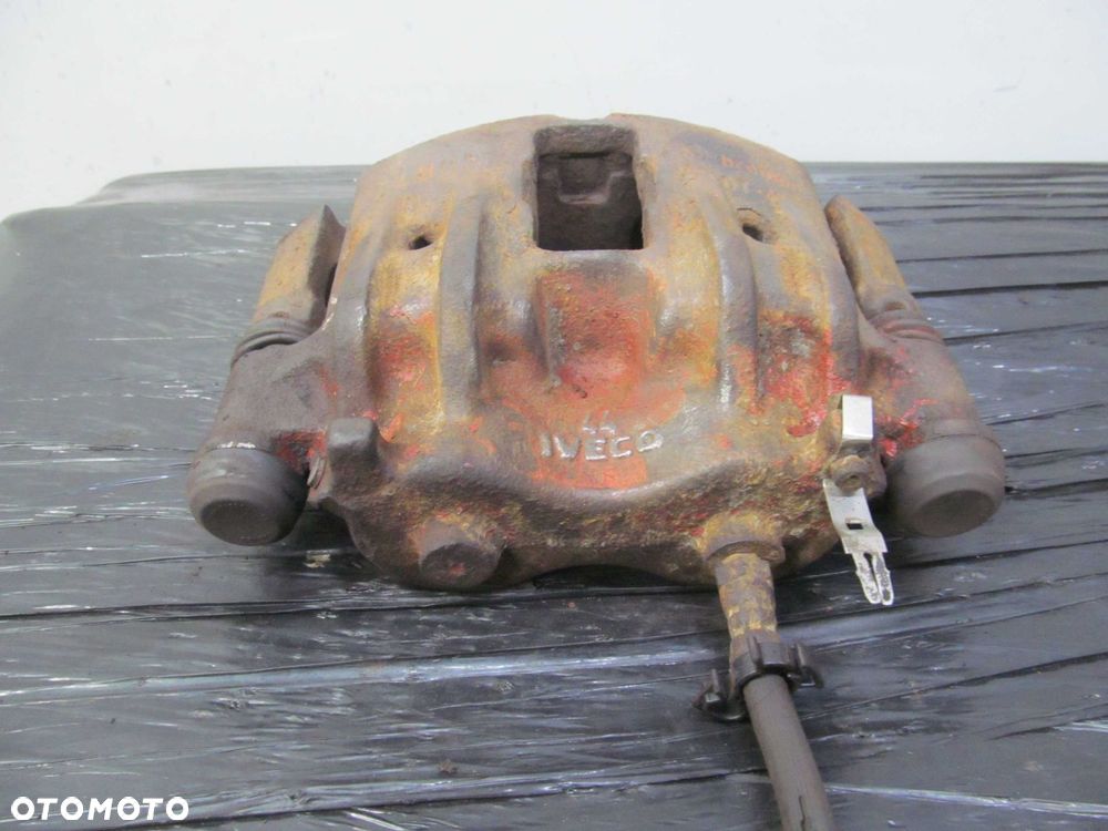 IVECO DAILY 99-06 ZACISK HAMULCOWY TYL LEWY 44 - 2