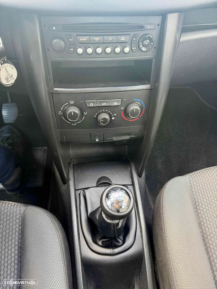 Peugeot 207 1.4 HDi Premium - 11