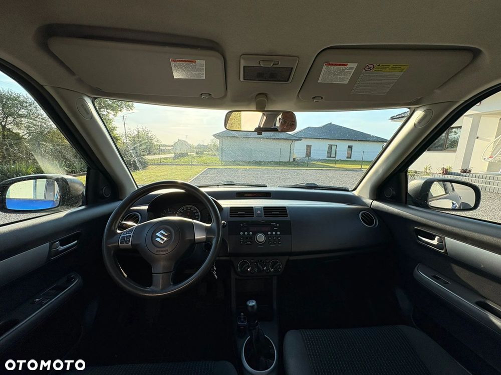 Suzuki Swift 1.3 Club - 13