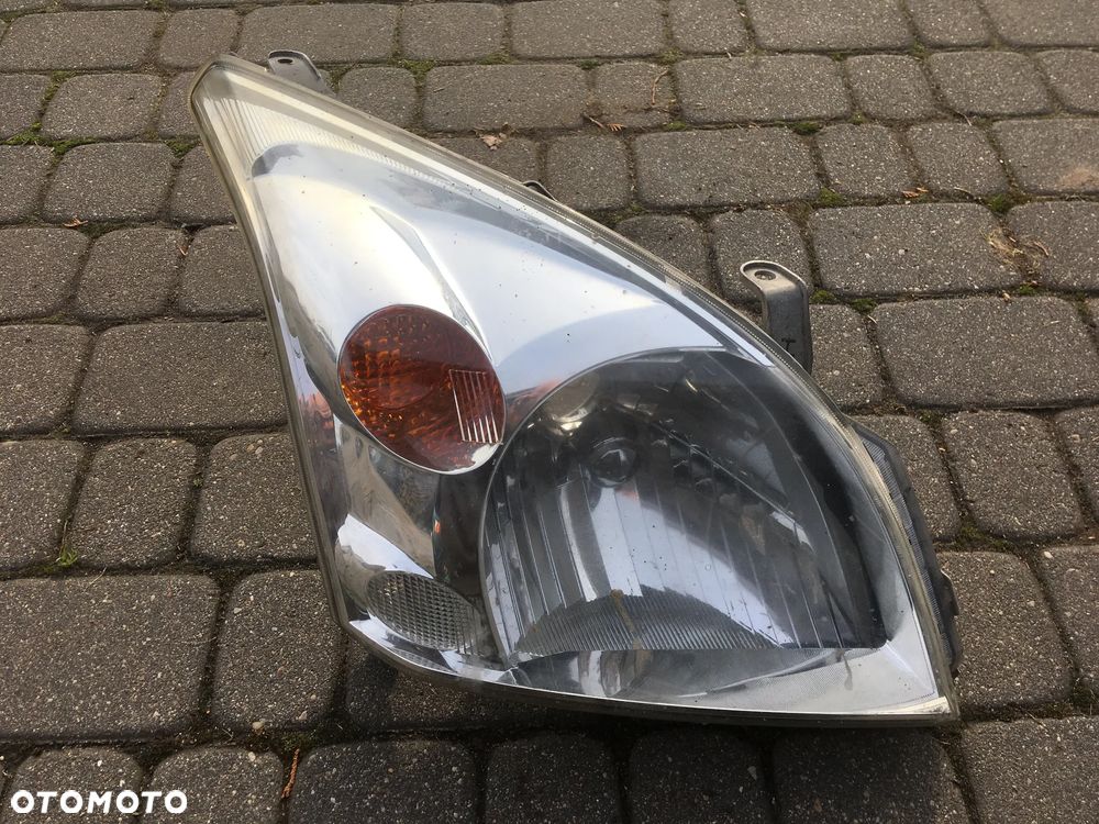 TOYOTA LAND CRUISER 120 03-09 LAMPA PRAWA PRZOD EUROPA - 1