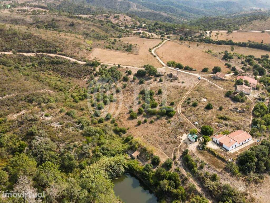 Terreno, na Bordeira, em Aljezur, Algarve - Grande imagem: 2/31