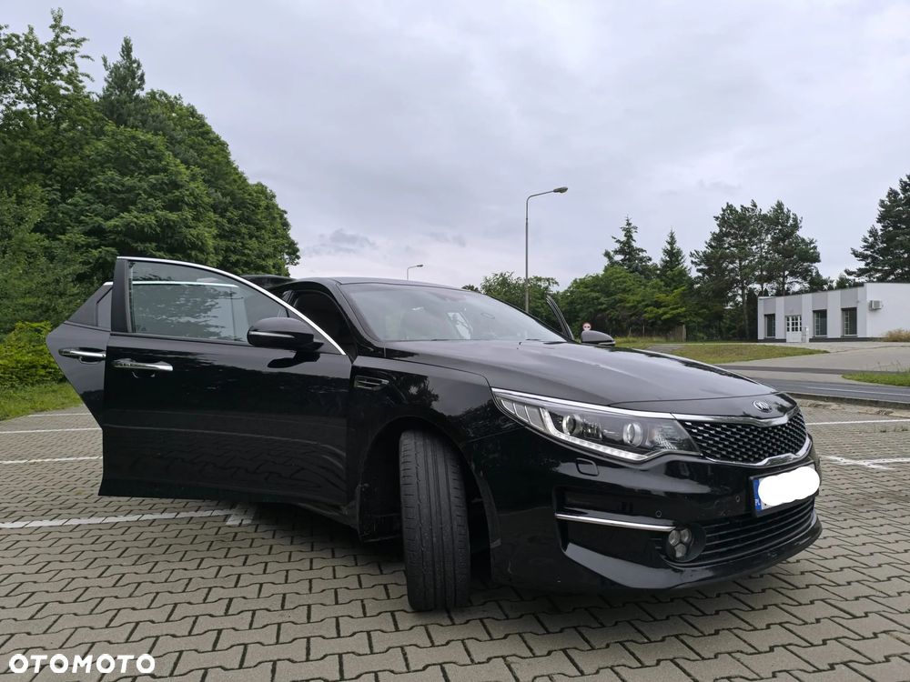 Kia Optima 2.0 L - 2