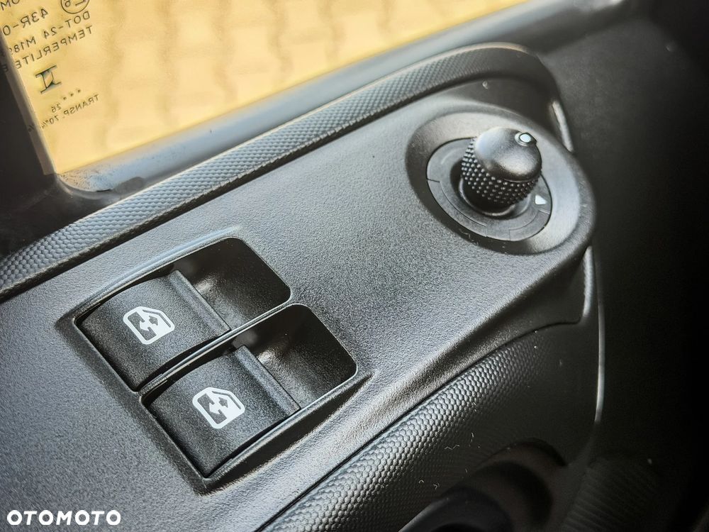 Iveco Daily 35S18HA8 V 3.0 Diesel 180KM AT8 ZF L4H2 - 38