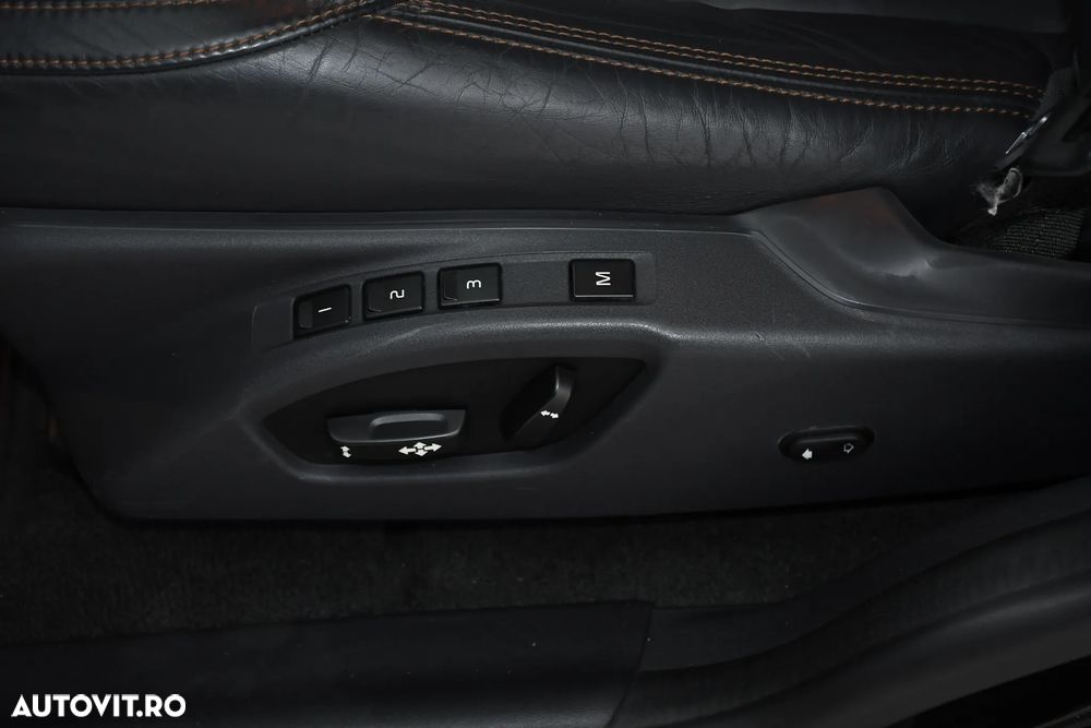 Volvo XC 60 D4 Geartronic Summum - 26