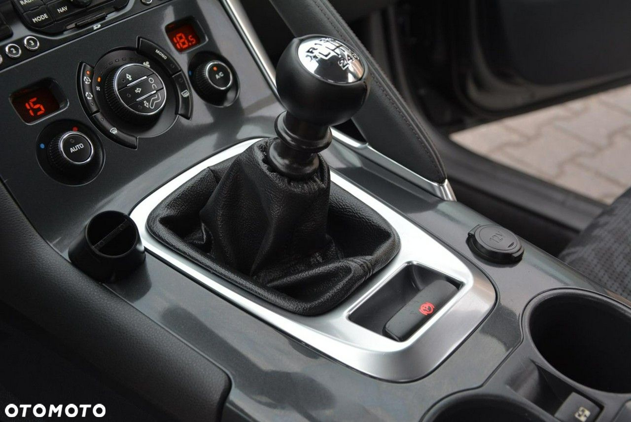 Peugeot 3008 2.0 HDi Allure - 27