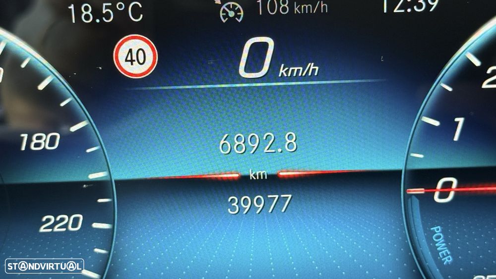 Mercedes-Benz CLA 250 e 8G-DCT AMG Line - 12