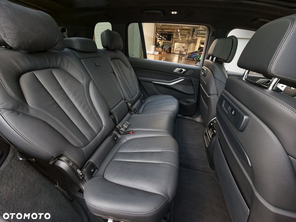 BMW X7 xDrive40d mHEV sport - 13