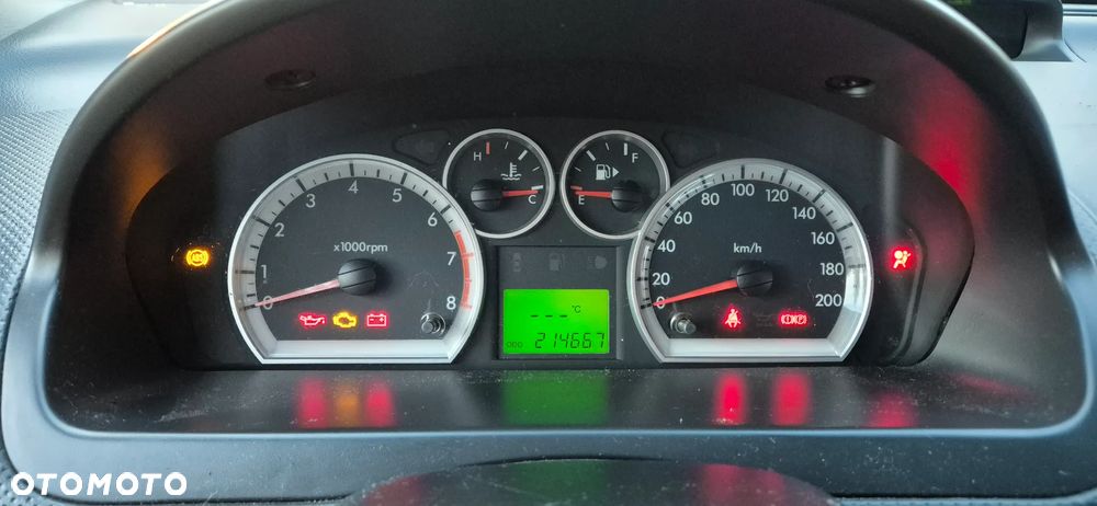 Chevrolet Aveo 1.2 16V Base - 10