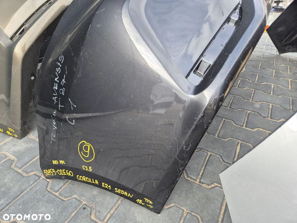 TOYOTA COROLLA E21 SEDAN ZDERZAK TYLNY (dostępne 6 zderzaków) - 5