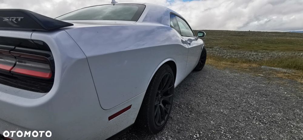 Dodge Challenger Automatik SRT Hellcat - 19