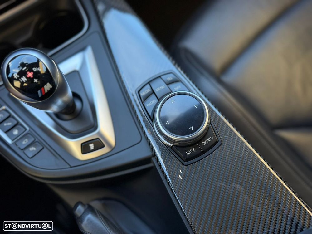 BMW M4 Auto - 41