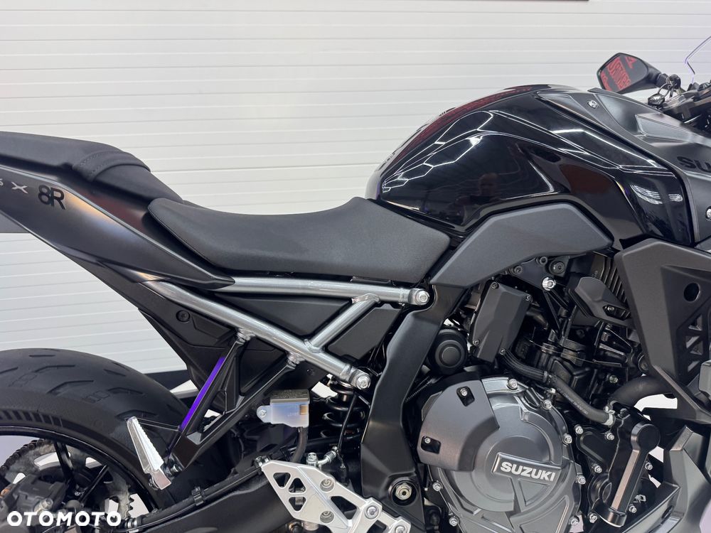 Suzuki GSX - 10