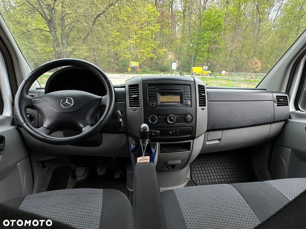 Mercedes-Benz SPRINTER L4H2 - 10