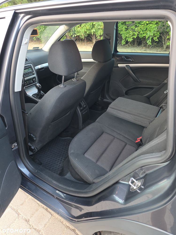 Skoda Octavia Scout 2.0 TDI DPF - 9