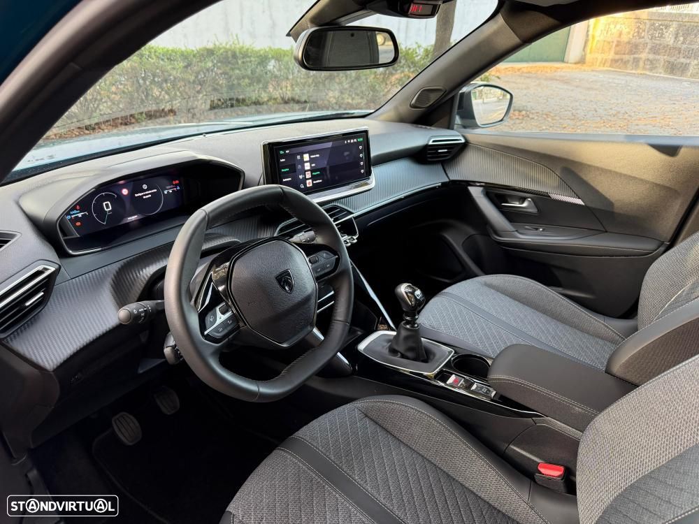 Peugeot 2008 1.2 PureTech Allure Pack - 8