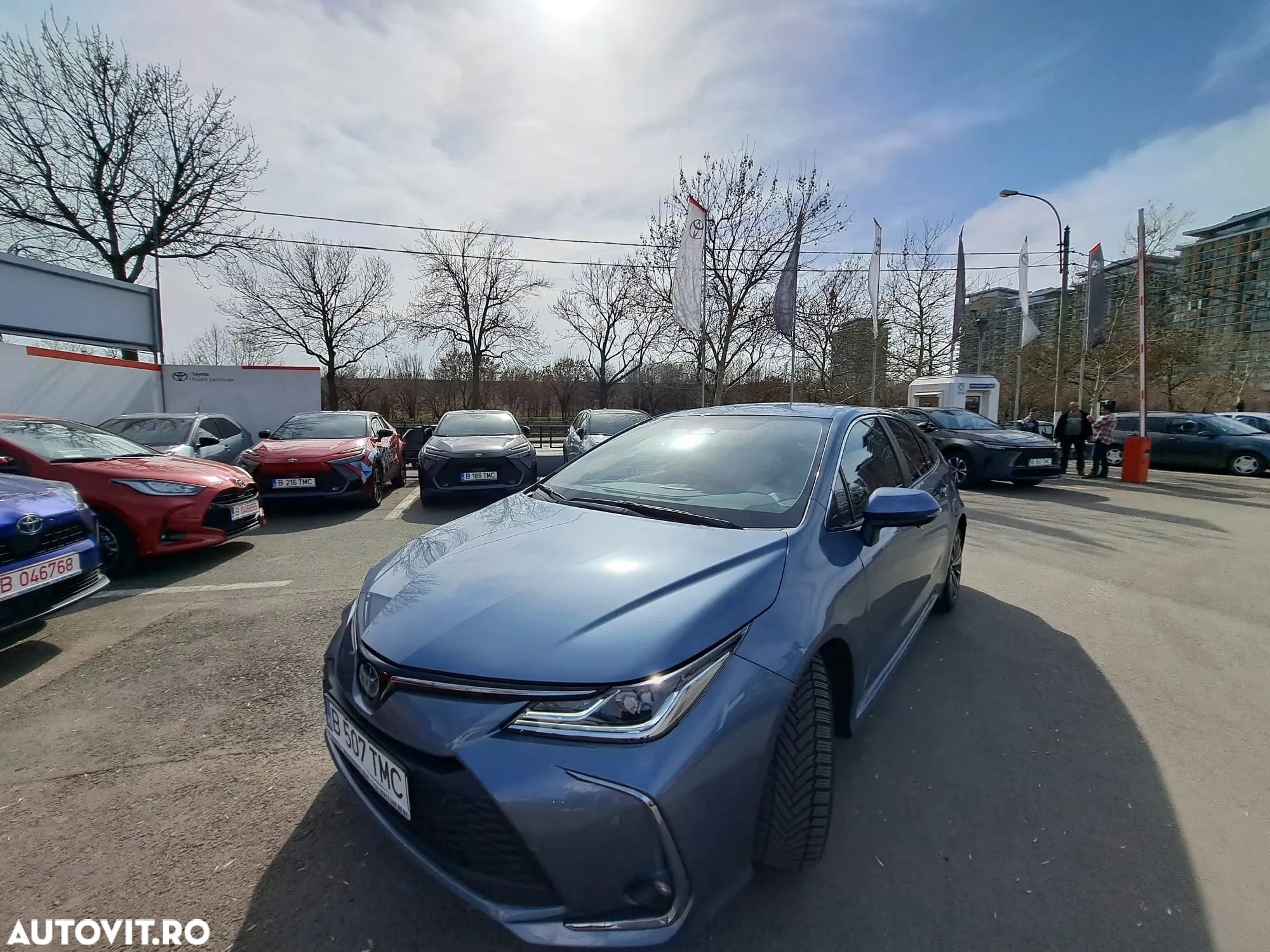 Toyota Corolla 1.8 HSD Dynamic - 3