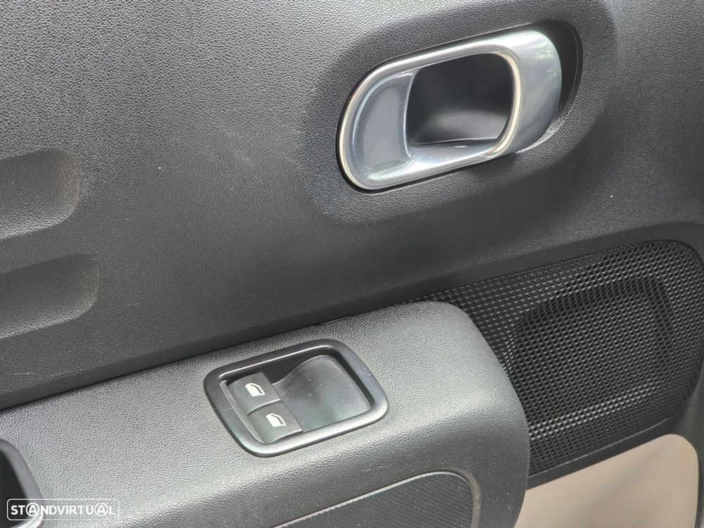 Citroën C3 1.2 PureTech Shine EAT6 - 9