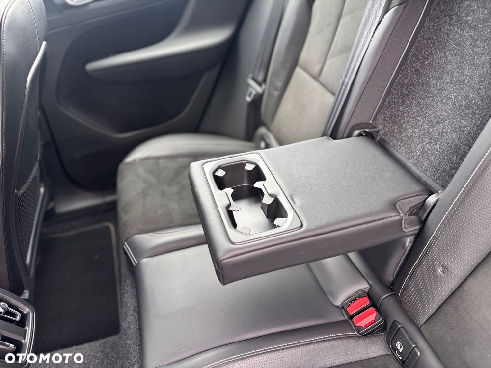 Volvo XC 40 D3 SCR Inscription - 29