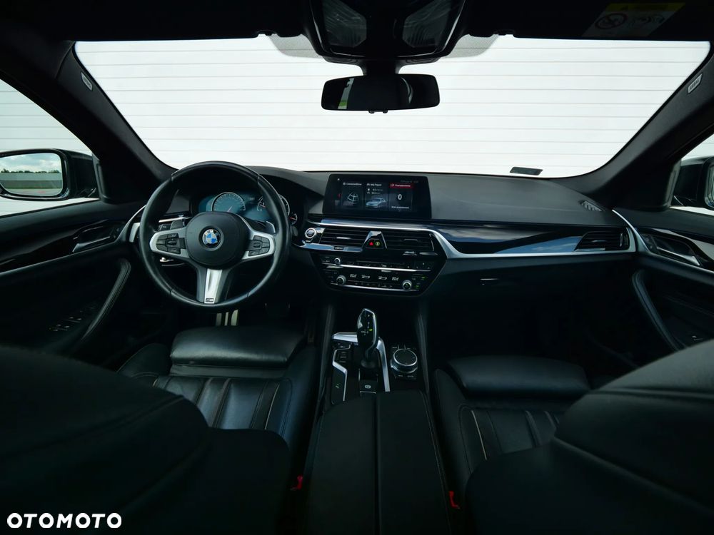 BMW Seria 5 530i xDrive M Sport sport - 14