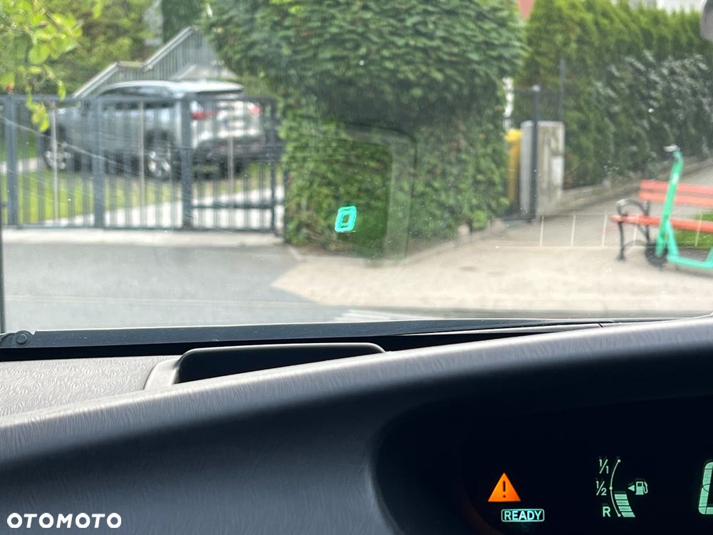 Toyota Prius 1.8 Hybrid Premium - 26