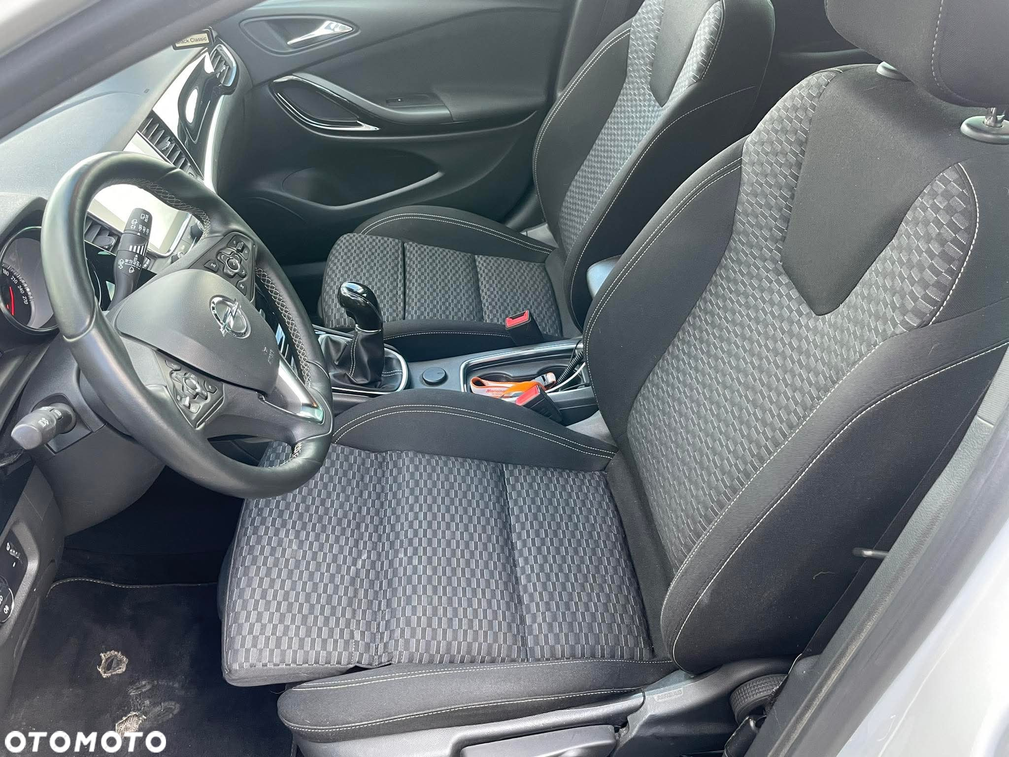 Opel Astra 1.6 D (CDTI) Dynamic - 12