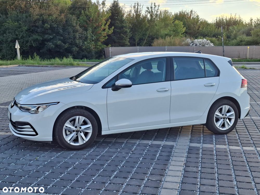 Volkswagen Golf VIII 2.0 TDI Life - 1