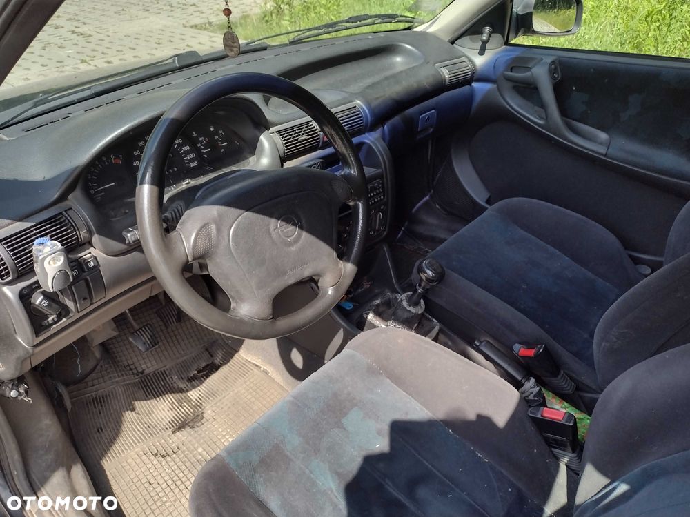 Opel Astra - 6