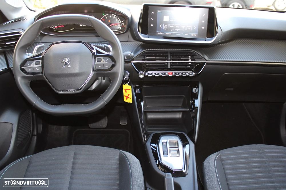 Peugeot 208 1.2 PureTech GT EAT8 - 11