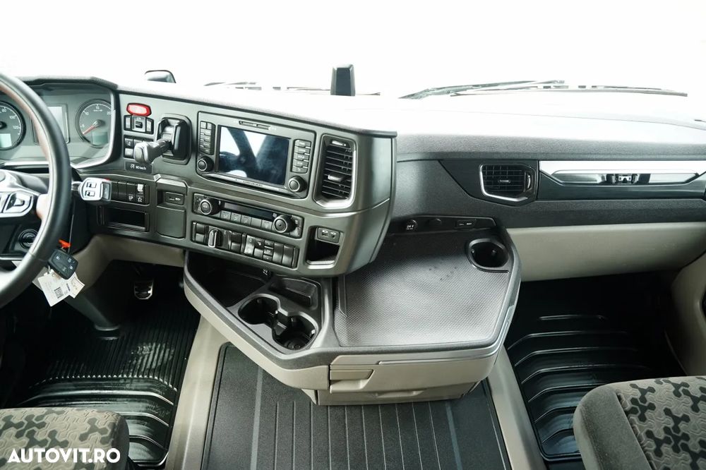 Scania R 520 / V8 / SISTEM HIDRAULIC / RETARDER / I-PARK COOL / FULL AIRMATIC / EURO 6 - 31