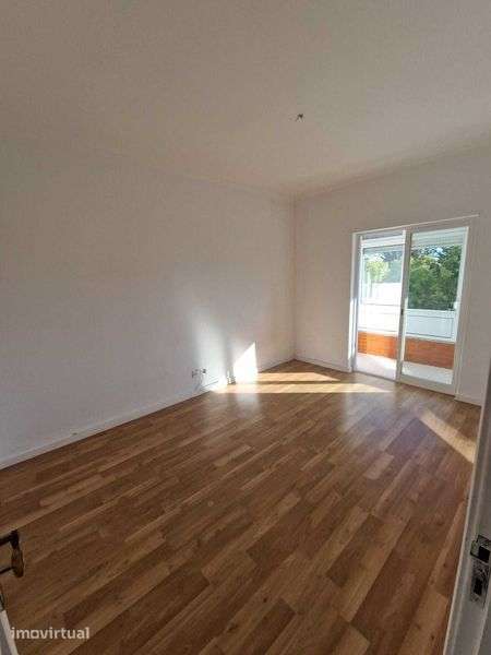Apartamento T2 Pragal - Grande imagem: 3/12