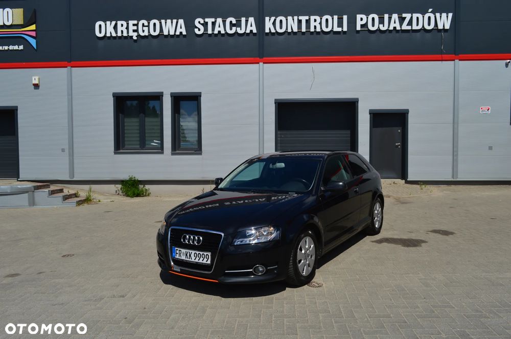 Audi A3 3-drzwiowe 1.6 TDI DPF Ambiente - 2