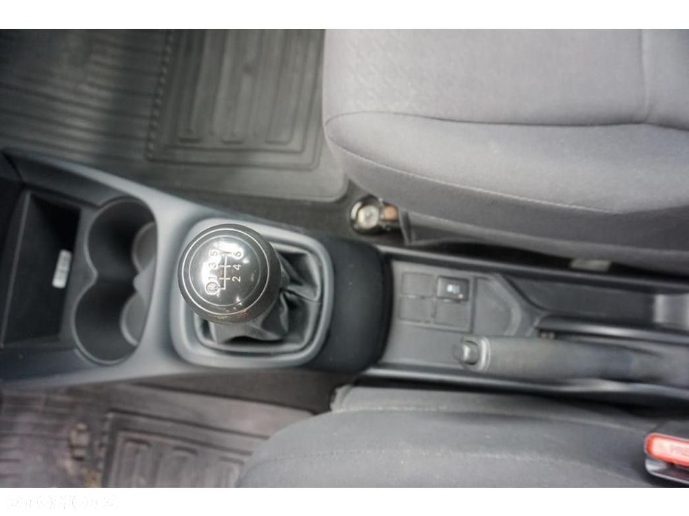 Toyota Yaris - 21