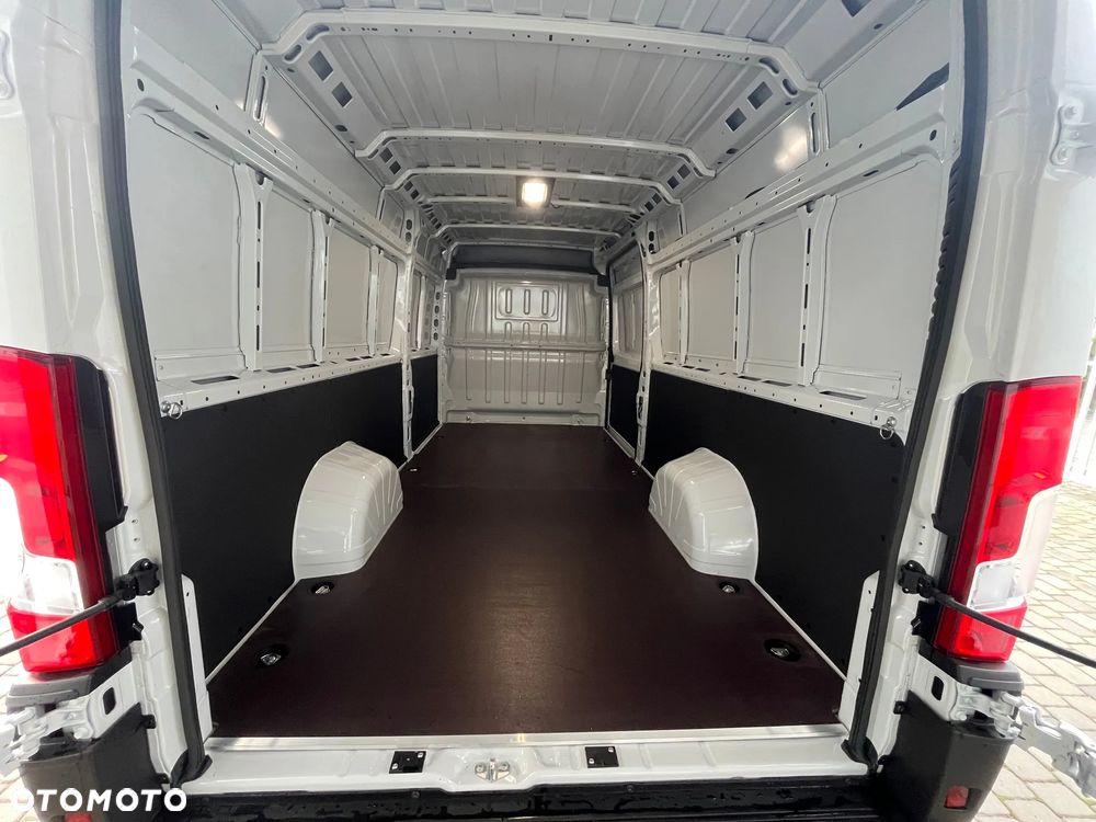 Toyota PROACE MAX - 13
