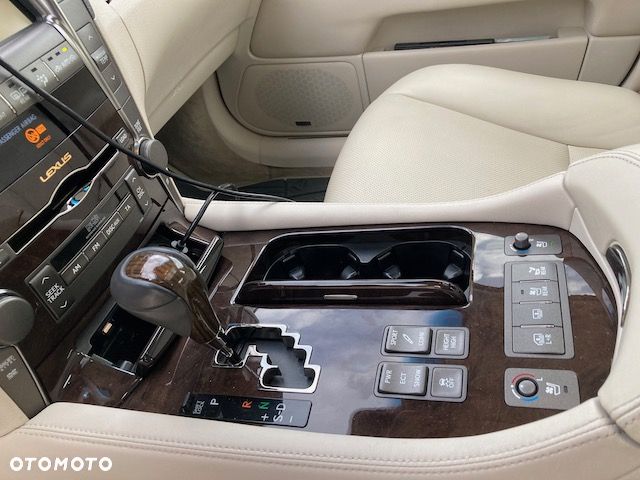Lexus LS 460 Superior - 8