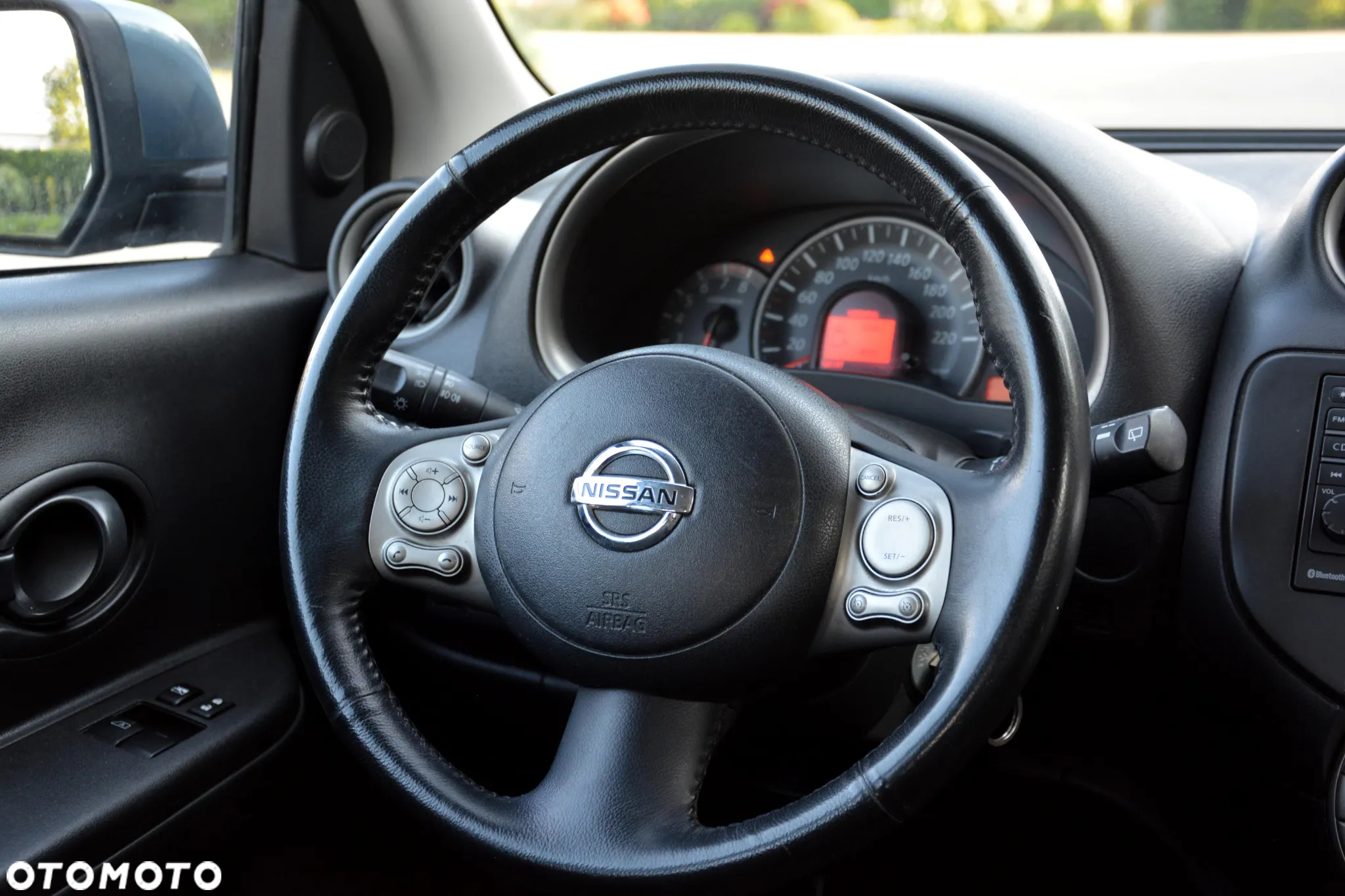 Nissan Micra 1.2 Tekna - 18