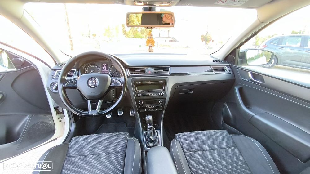 Skoda Rapid 1.6 TDI Elegance - 8