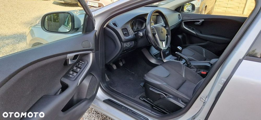 Volvo V40 - 15